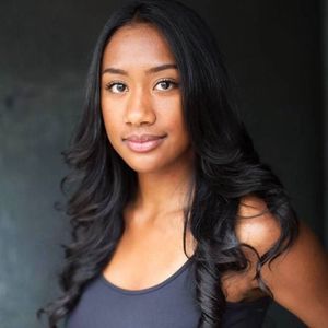 Meet your Posher, Maya